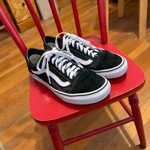 ☆ Classic Black Old Skool Vans!! ☆ OPEN TO OFFERS!